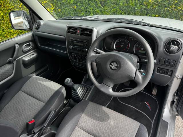 2005 Suzuki Jimny 1.3 𝐕𝐄𝐇𝐈𝐂𝐋𝐄 𝐑𝐄𝐒𝐄𝐑𝐕𝐄𝐃