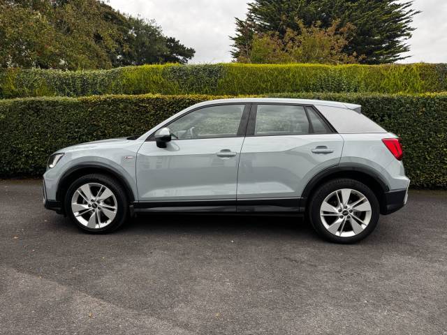 2022 Audi Q2 1.0 𝐕𝐄𝐇𝐈𝐂𝐋𝐄 𝐑𝐄𝐒𝐄𝐑𝐕𝐄𝐃