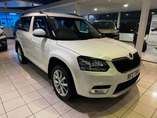 Skoda Yeti 1.2 TSI SE 5dr DSG Hatchback Petrol White